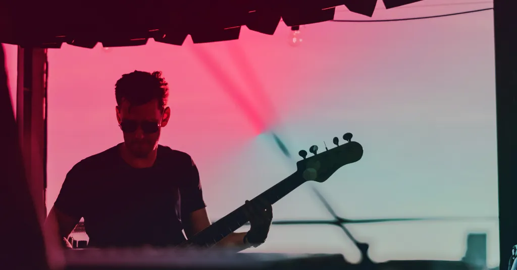 How To Choose An Artist Name - iMusician meta