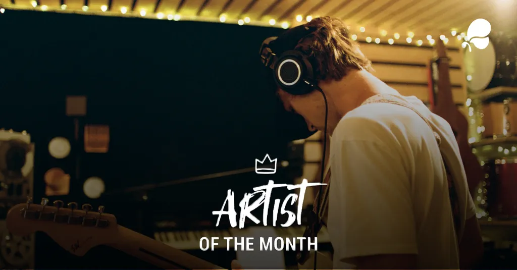 UNIVERS-ÎLS iMusician Artist of the Month