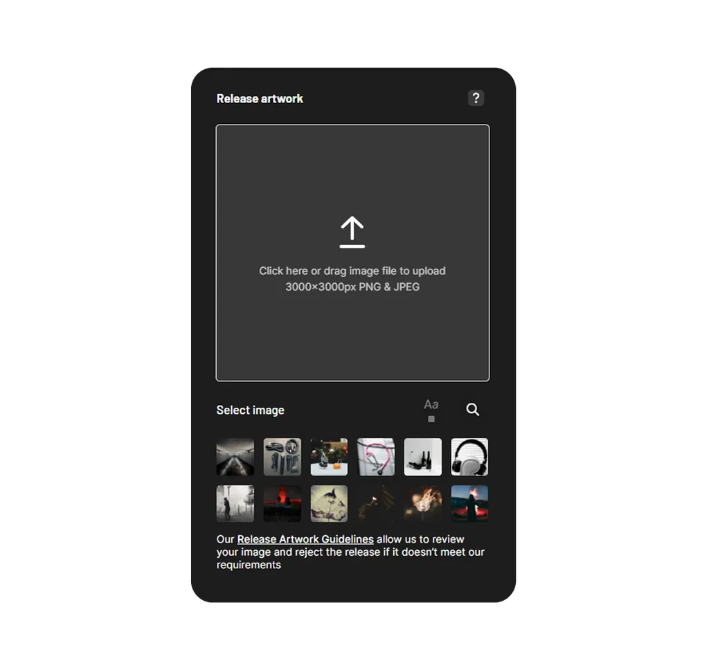 Dunkle Benutzeroberfläche zum Hochladen von Release-Artwork mit Upload-Bereich, Suchfeld und Miniaturbildern in Rasteransicht.
