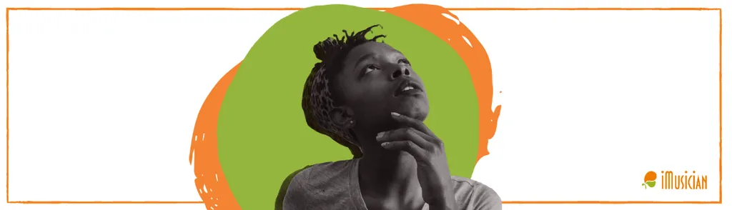 Fond blanc avec la marque iMusician et une femme qui s'interroge