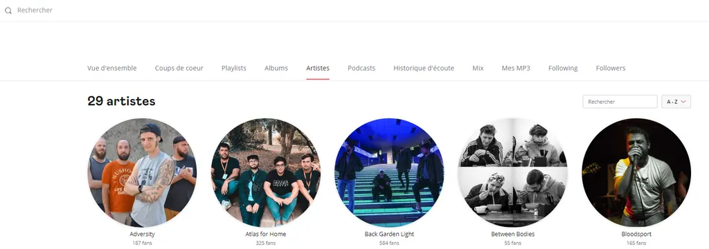 5 artistes Deezer dans des cercles